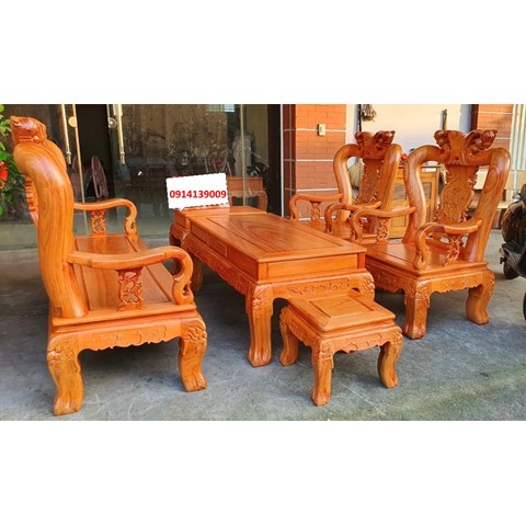 Bàn trang điểm